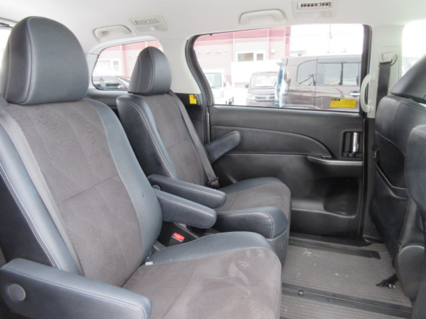 Toyota Estima 2.4 Aeras Premium Edition 4WD