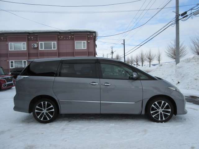 Toyota Estima 2.4 Aeras Premium Edition 4WD