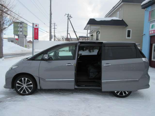 Toyota Estima 2.4 Aeras Premium Edition 4WD