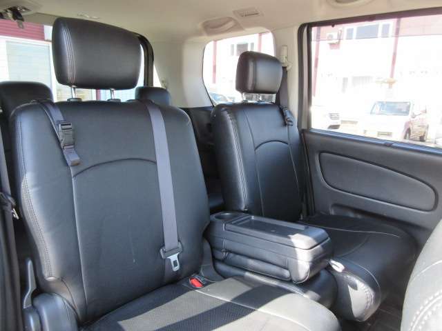 Nissan Serena Highway Star 2.0 Advanced Safety Package 4WD