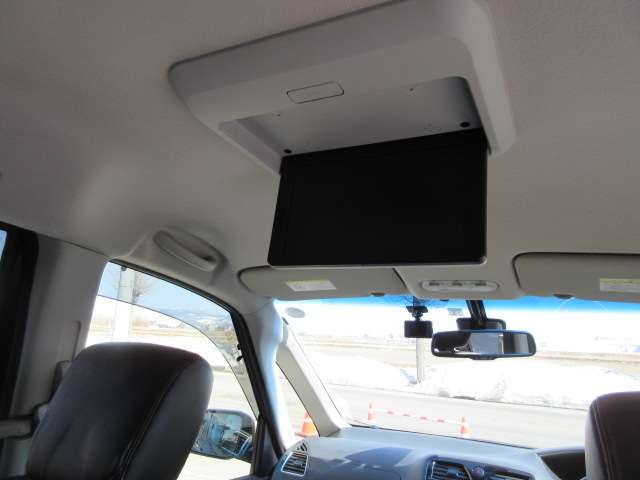 Nissan Serena Highway Star 2.0 Advanced Safety Package 4WD