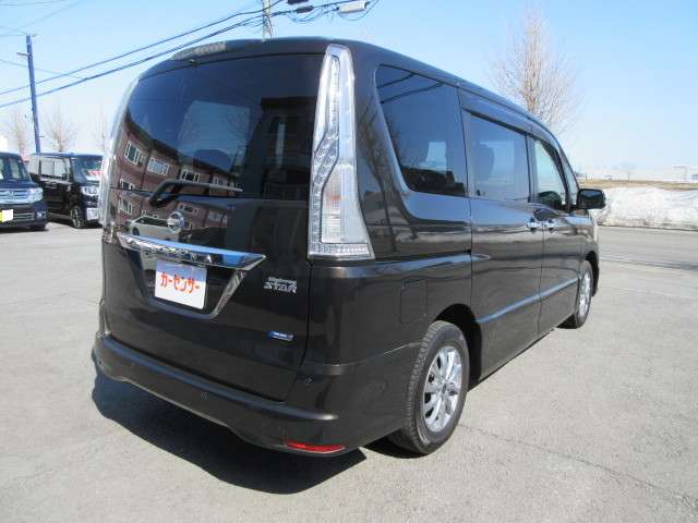 Nissan Serena Highway Star 2.0 Advanced Safety Package 4WD