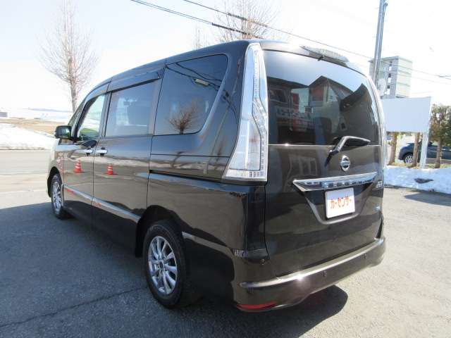 Nissan Serena Highway Star 2.0 Advanced Safety Package 4WD